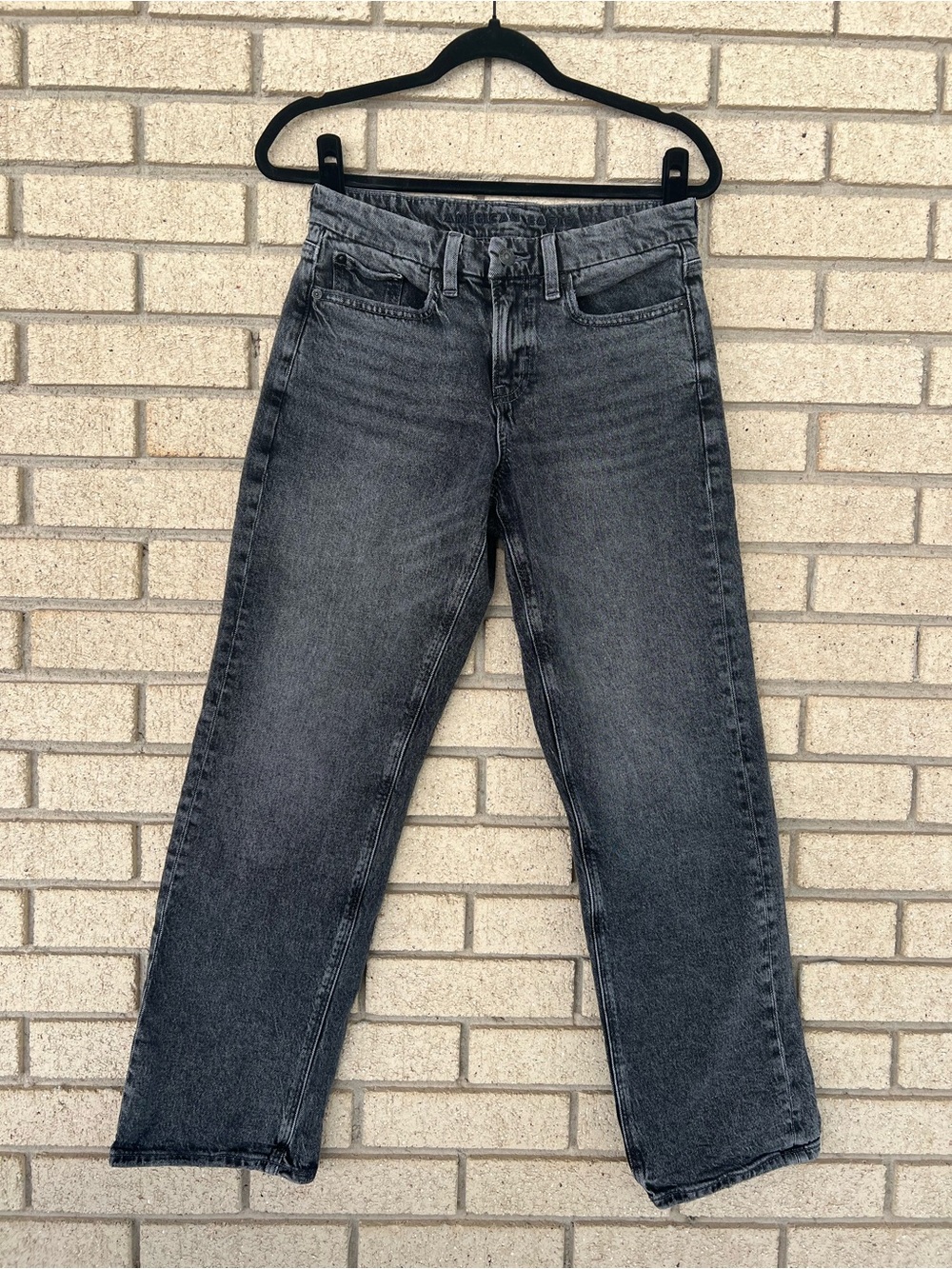 American Eagle Mid-Rise Straight Leg Jeans - Washed Black